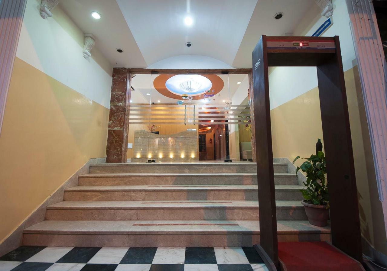 Hotel Apra Inn Nova Deli Exterior foto